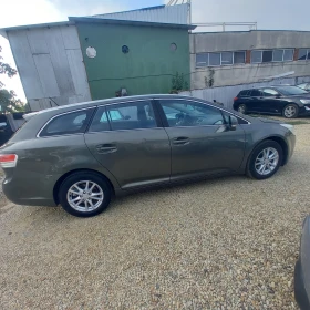     Toyota Avensis 1.8 .Navi.kamera.