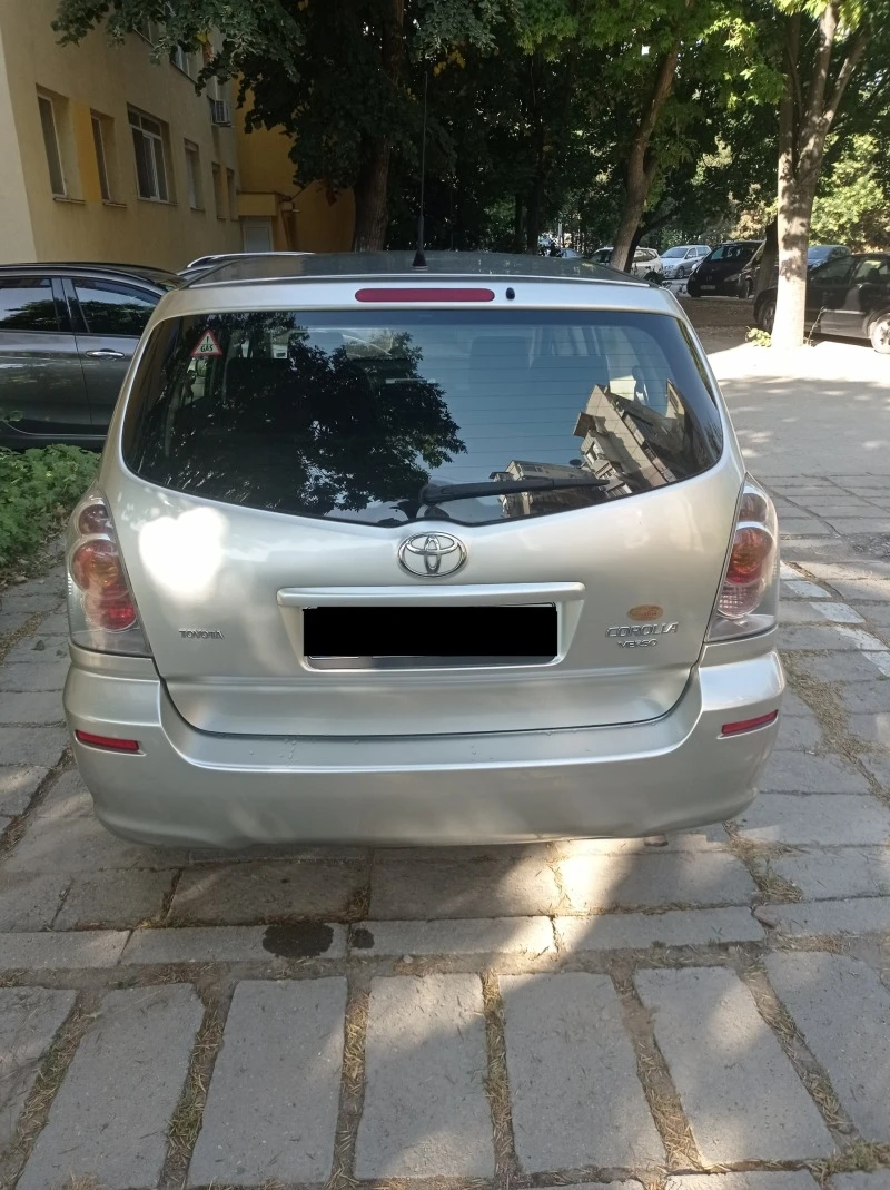 Toyota Corolla verso, снимка 4 - Автомобили и джипове - 46739555