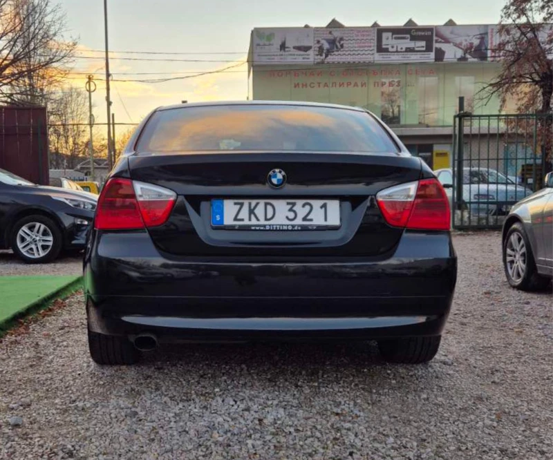 BMW 320 Сервизна история / Подгрев, снимка 4 - Автомобили и джипове - 48286955