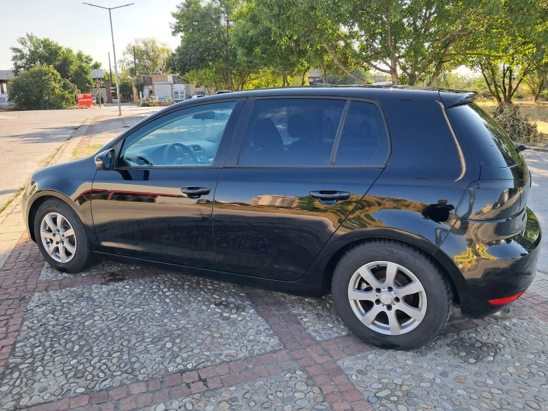 VW Golf 1.4i 80kc, снимка 4 - Автомобили и джипове - 51630516
