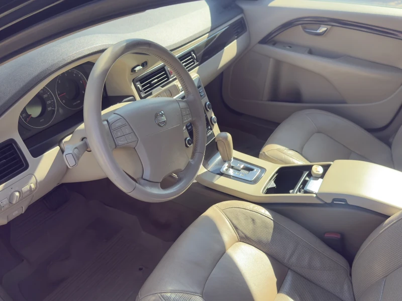 Volvo Xc70, снимка 6 - Автомобили и джипове - 51778193