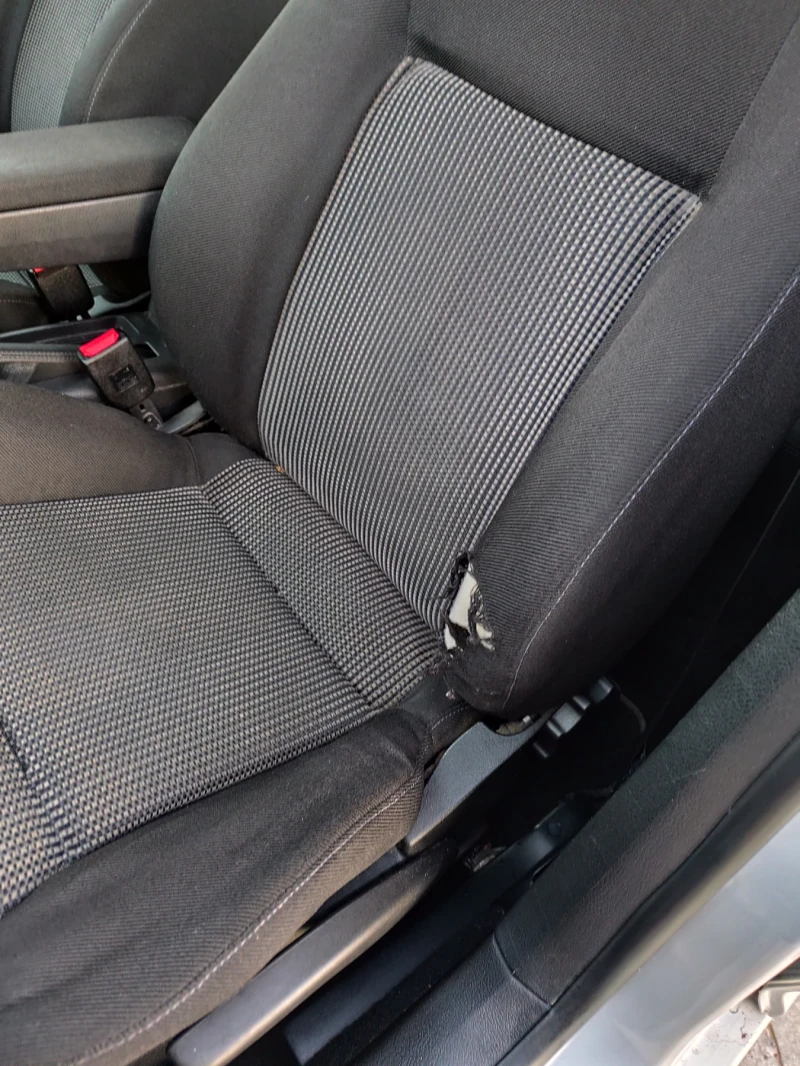 VW Golf, снимка 8 - Автомобили и джипове - 52828630