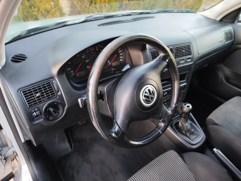 VW Golf, снимка 10 - Автомобили и джипове - 52828630