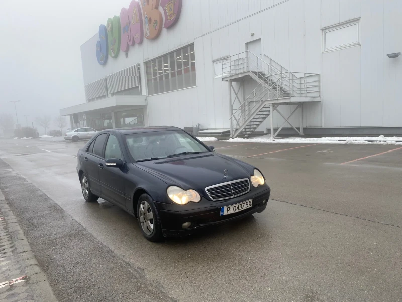 Mercedes-Benz C 220, снимка 2 - Автомобили и джипове - 53089594