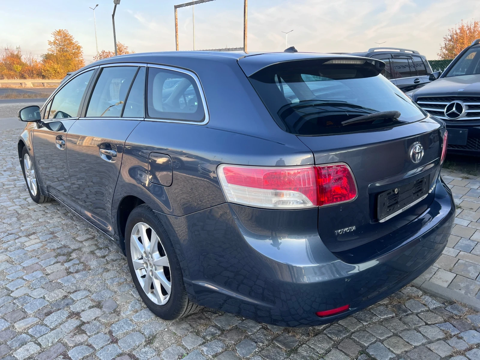 Toyota Avensis 2.2 D4D 150кс - изображение 3