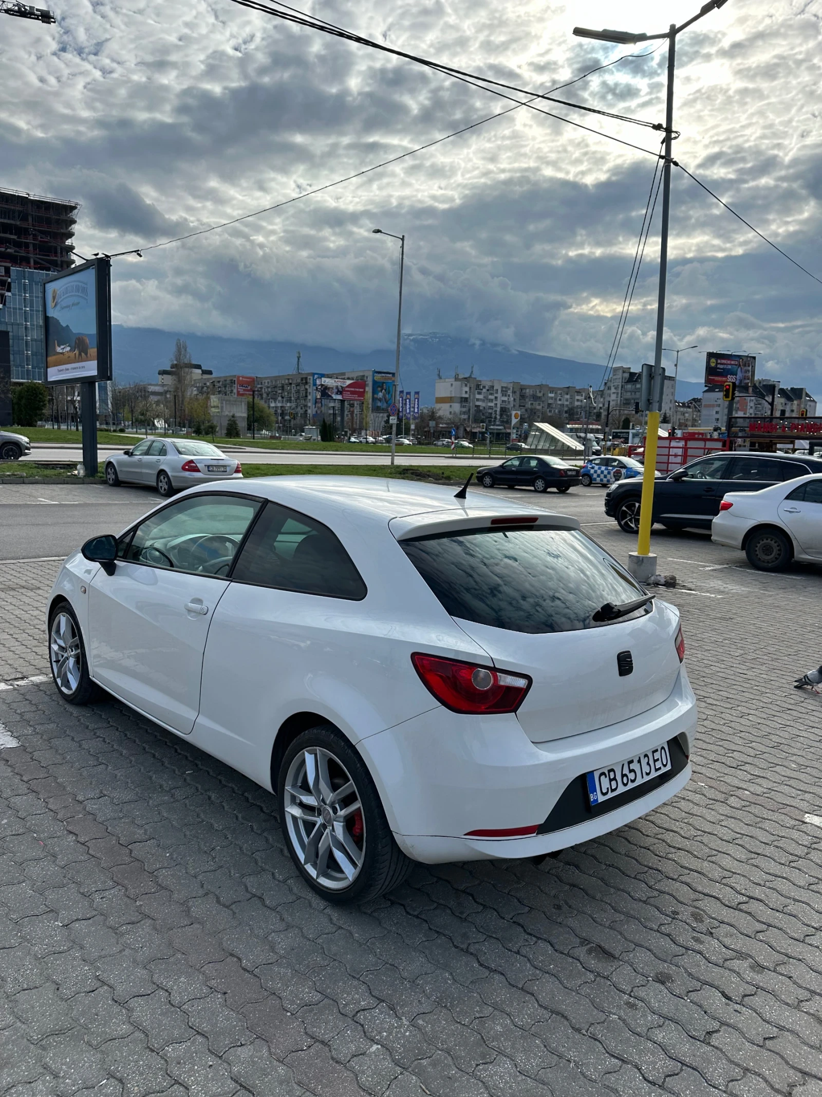 Seat Ibiza 1.6TDI - изображение 4