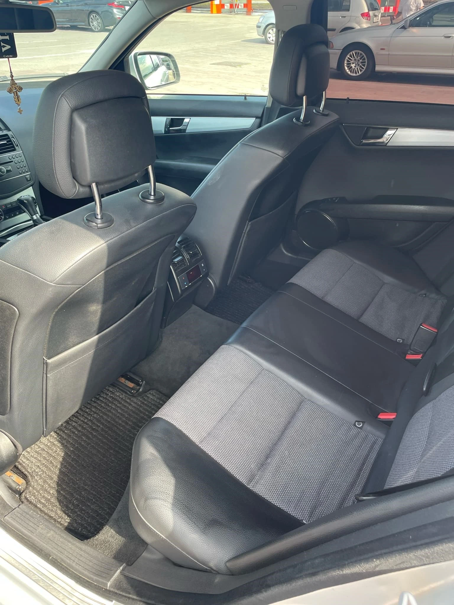 Mercedes-Benz C 220 2.2 - изображение 10