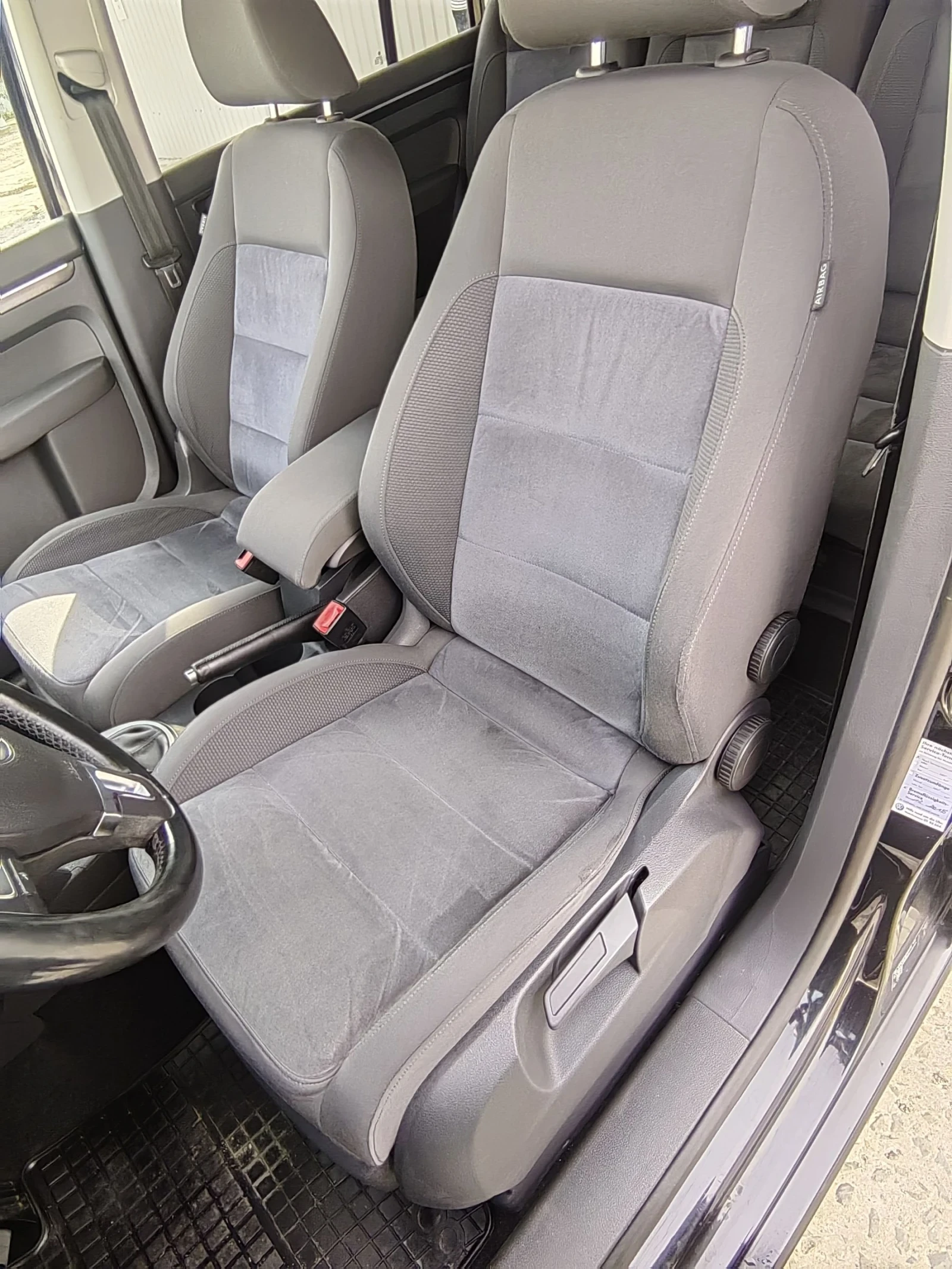 VW Touran Highline 1.6TDI 105 | Mobile.bg � ����������� 9