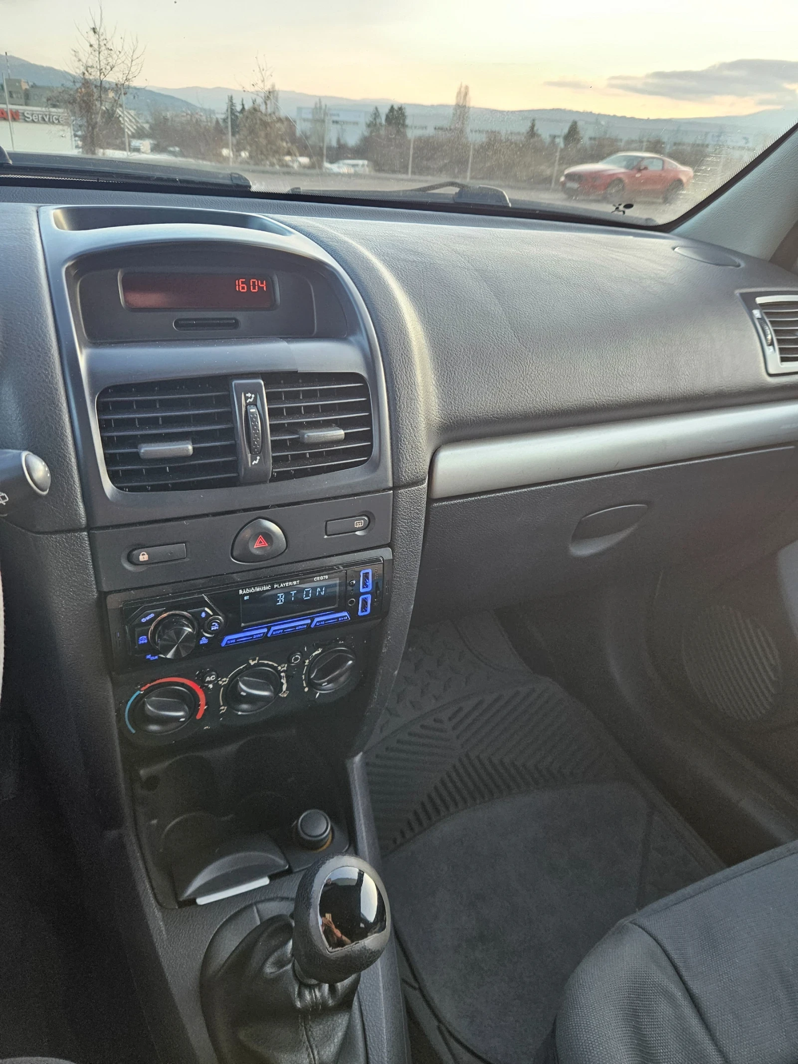 Renault Clio  - изображение 9