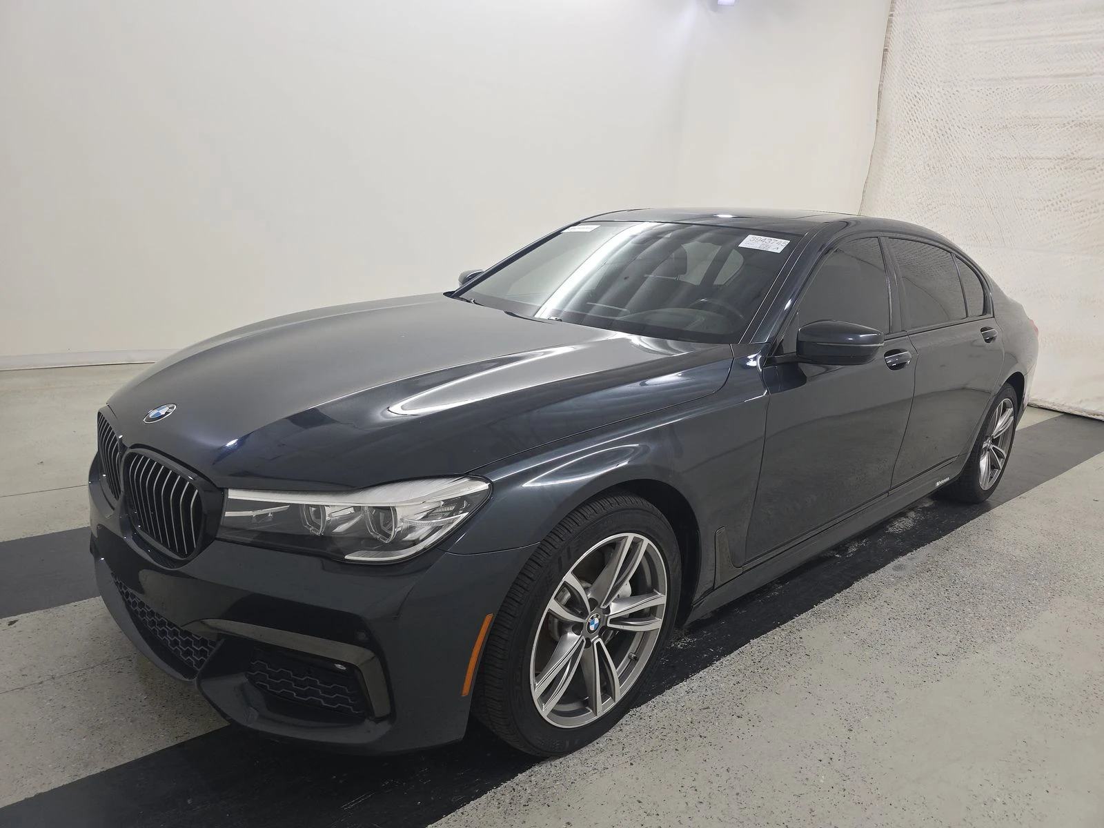 BMW 740 M* SPORT* HARMON* KARDON* ХЕДЪП* LANE* ASSIST*  | Auto.bg — изображение 1