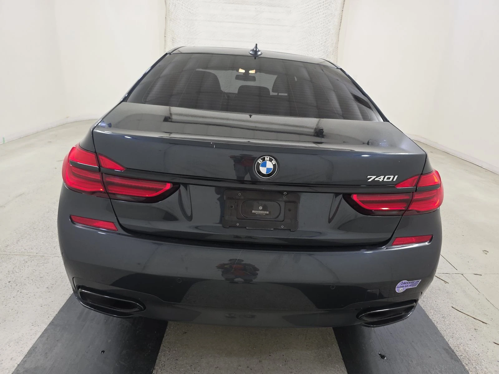 BMW 740 M* SPORT* HARMON* KARDON* ХЕДЪП* LANE* ASSIST* , снимка 6 - Автомобили и джипове - 53806020