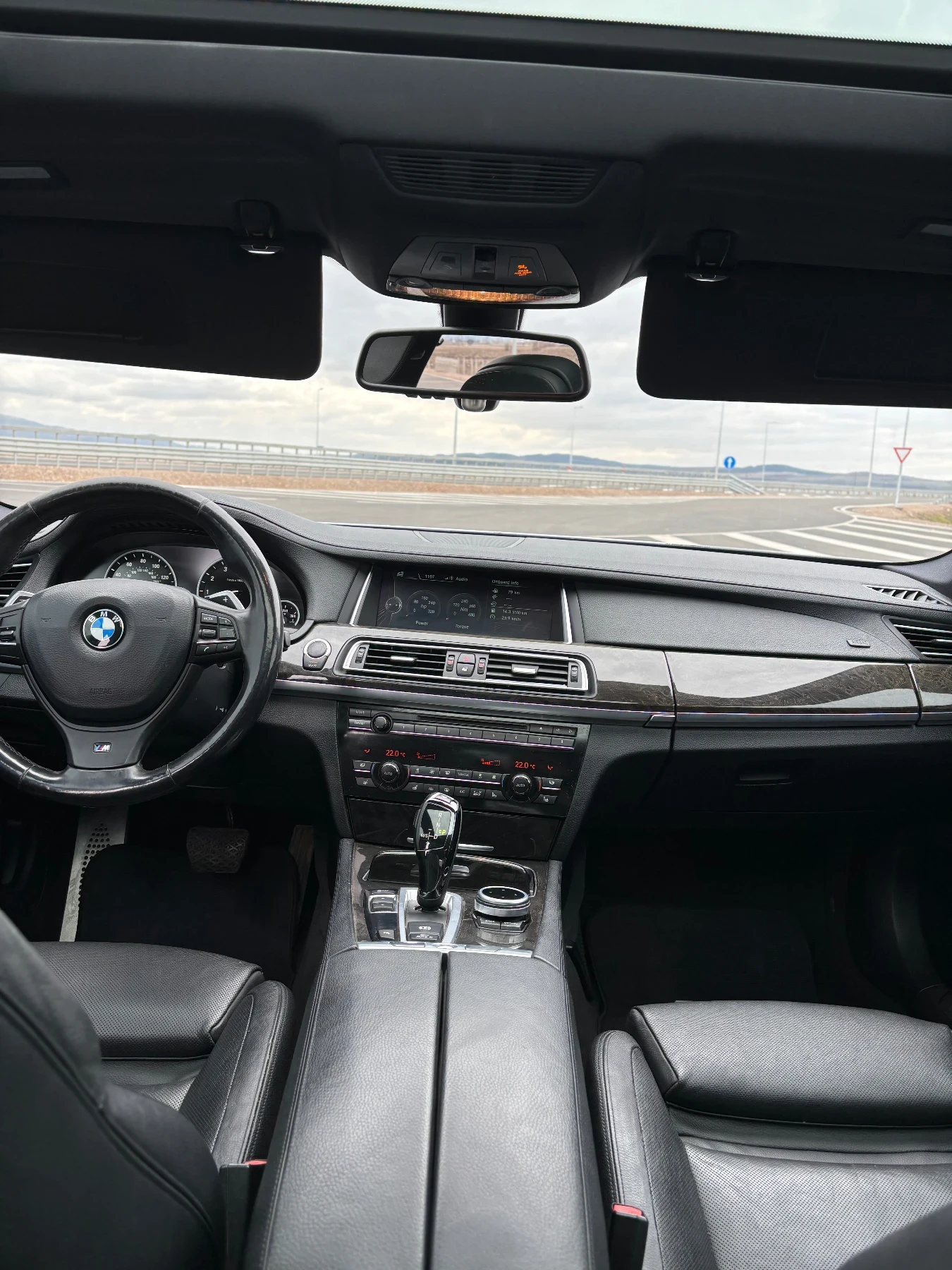 BMW 740 IL, снимка 7 - Автомобили и джипове - 53901038