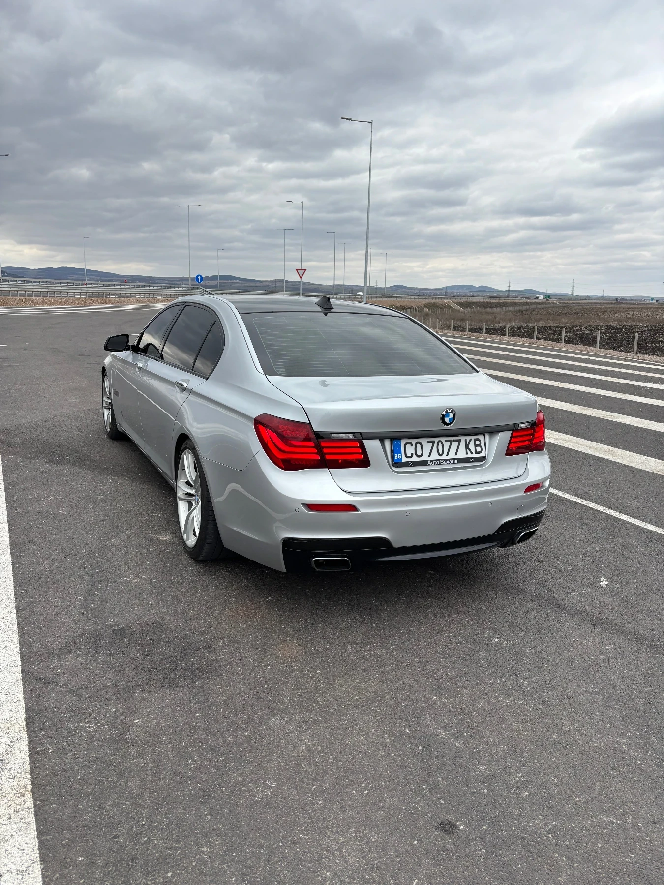 BMW 740 IL, снимка 3 - Автомобили и джипове - 53901038