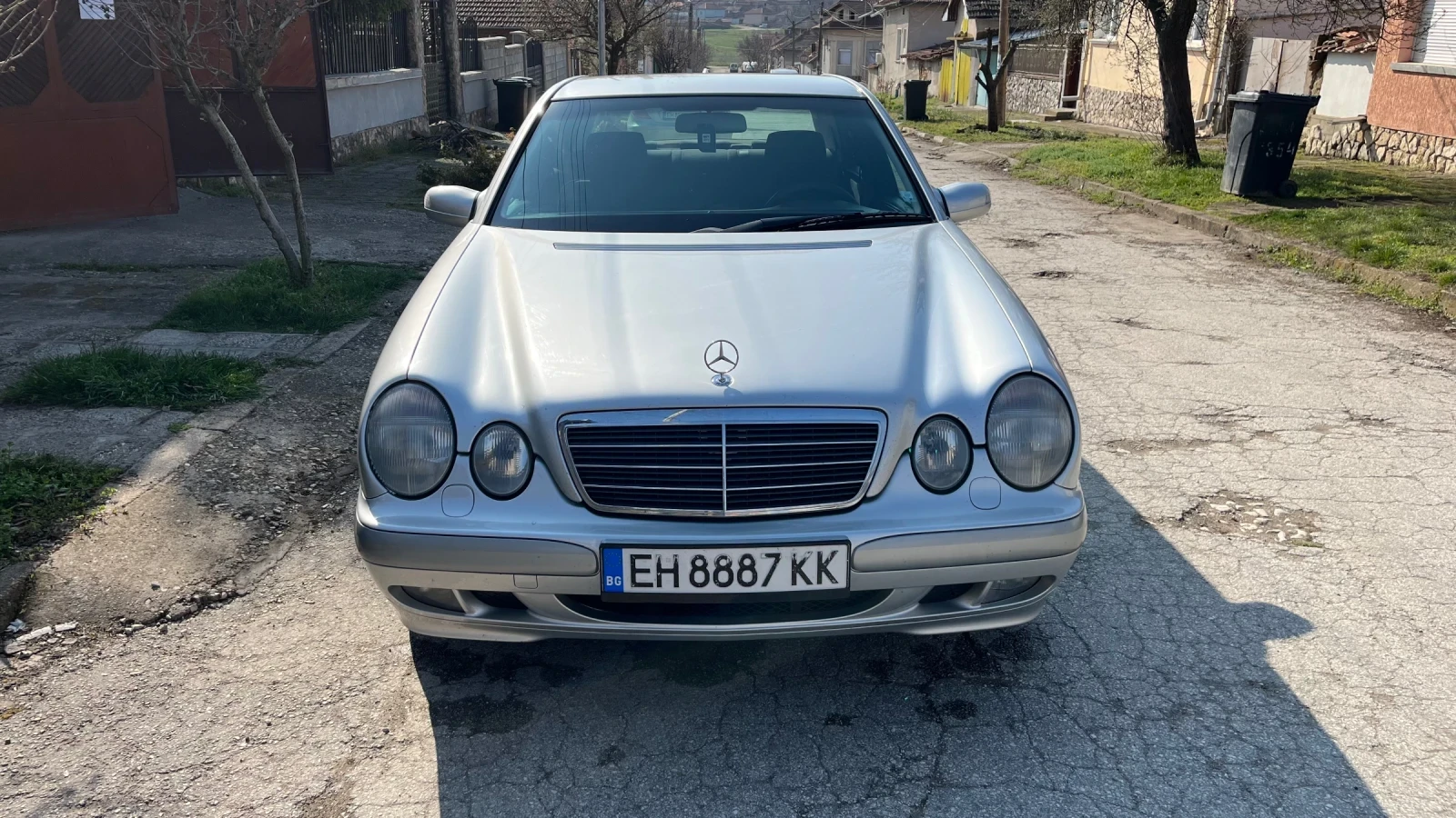 Mercedes-Benz E 200 Kompressor, снимка 3 - Автомобили и джипове - 53969883