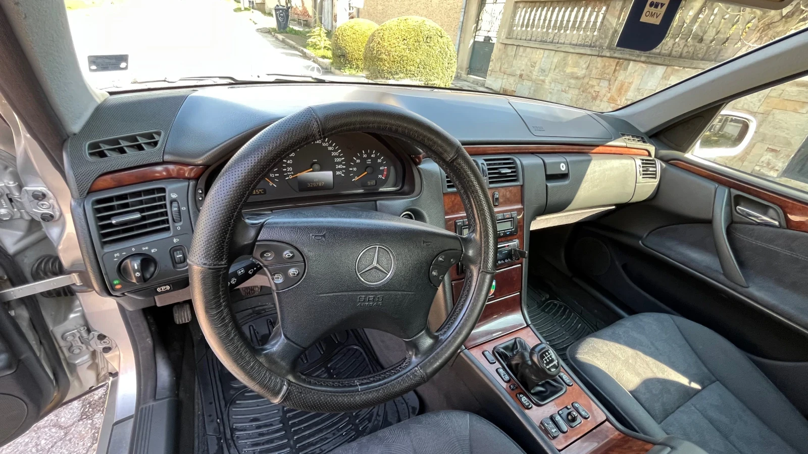 Mercedes-Benz E 200 Kompressor, снимка 8 - Автомобили и джипове - 53969883