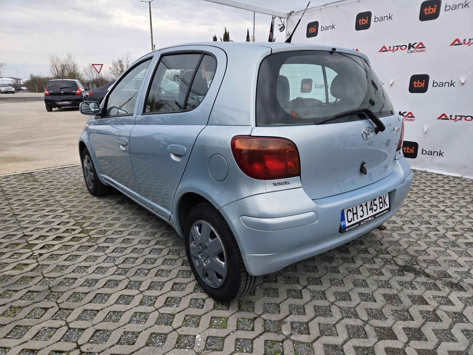 Toyota Yaris 1.0VVTI-65��= ��������= ������� ��������� | Mobile.bg � ����������� 5