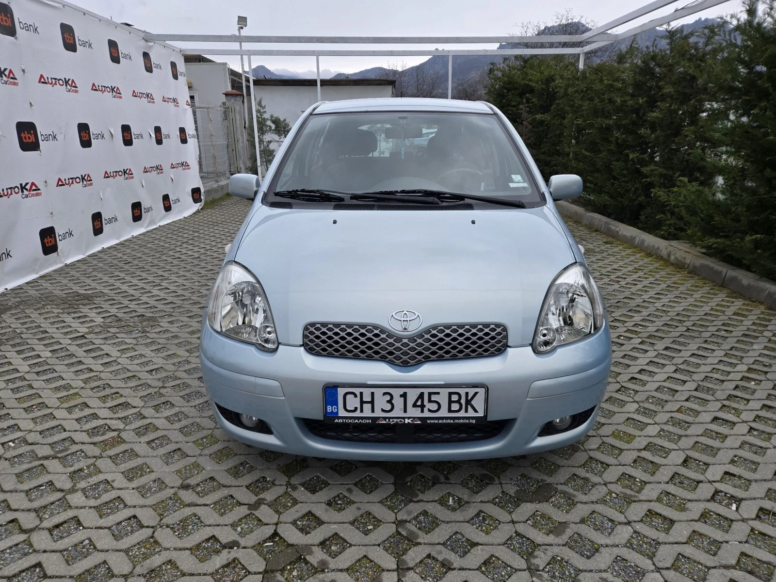 Toyota Yaris 1.0VVTI-65кс= КЛИМАТИК= НАПЪЛНО ОБСЛУЖЕНА | Auto.bg — изображение 1