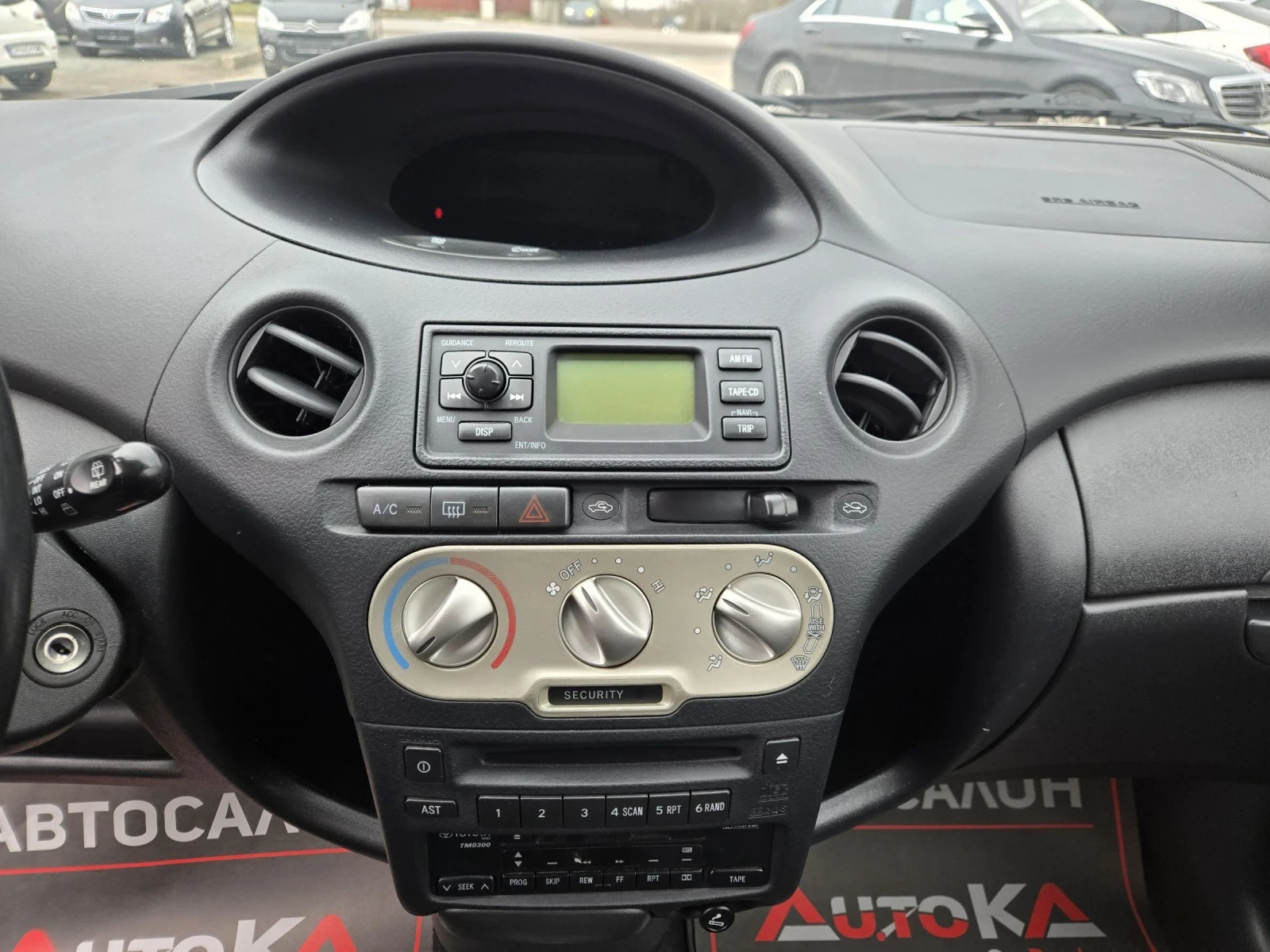 Toyota Yaris 1.0VVTI-65��= ��������= ������� ��������� | Mobile.bg � ����������� 16