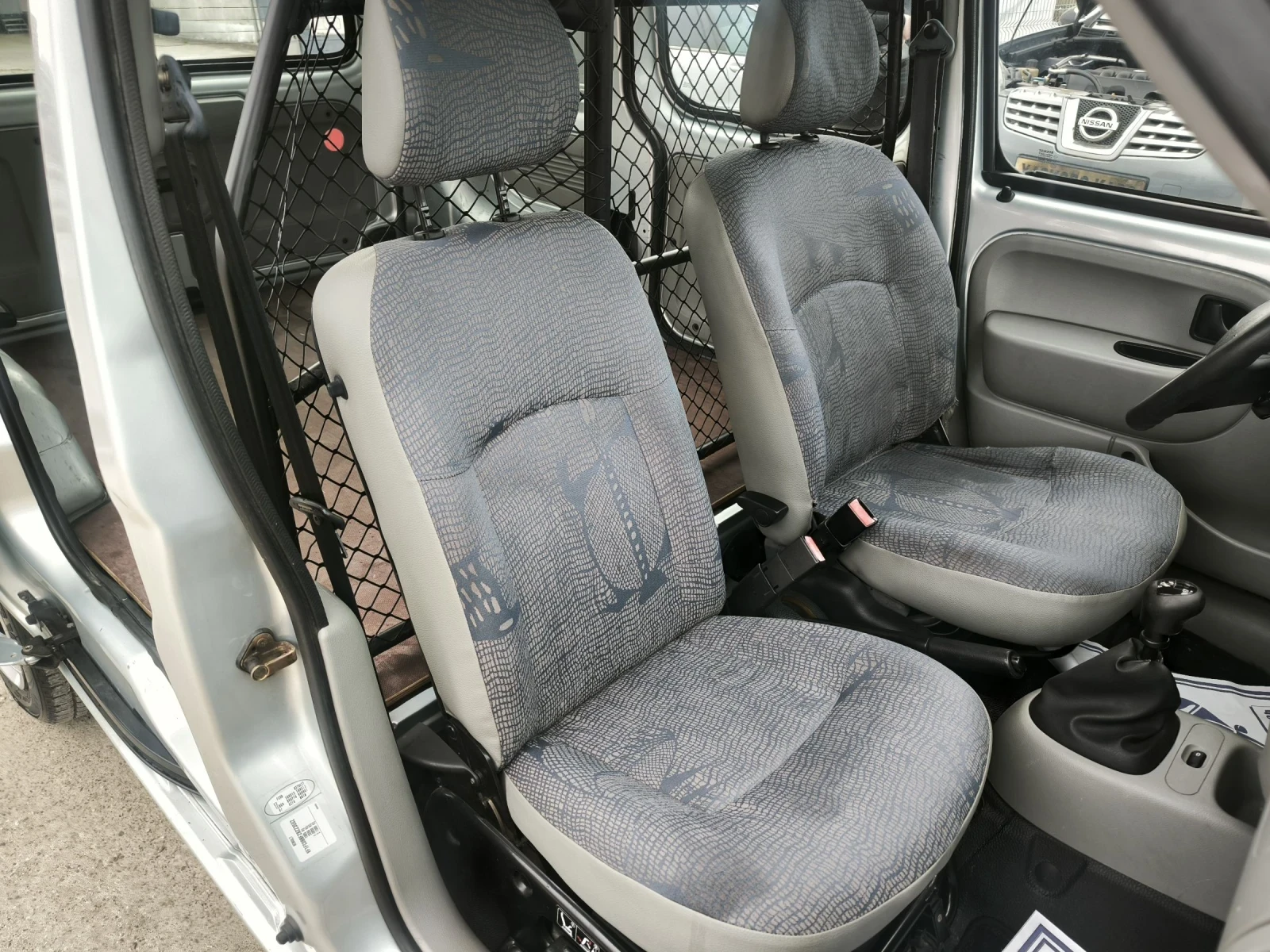 Renault Kangoo 1.5CDI, снимка 9 - Автомобили и джипове - 54268136