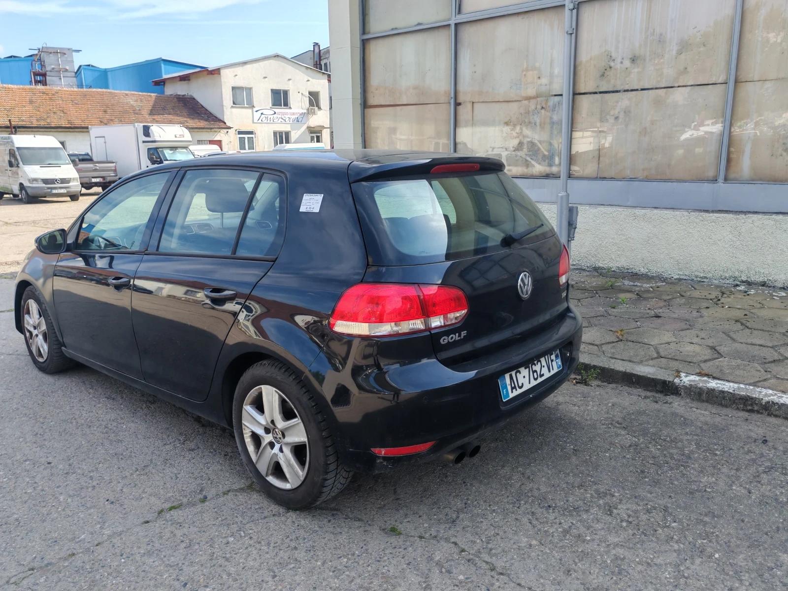 VW Golf СПЕШНО!!!, снимка 8 - Автомобили и джипове - 54442936