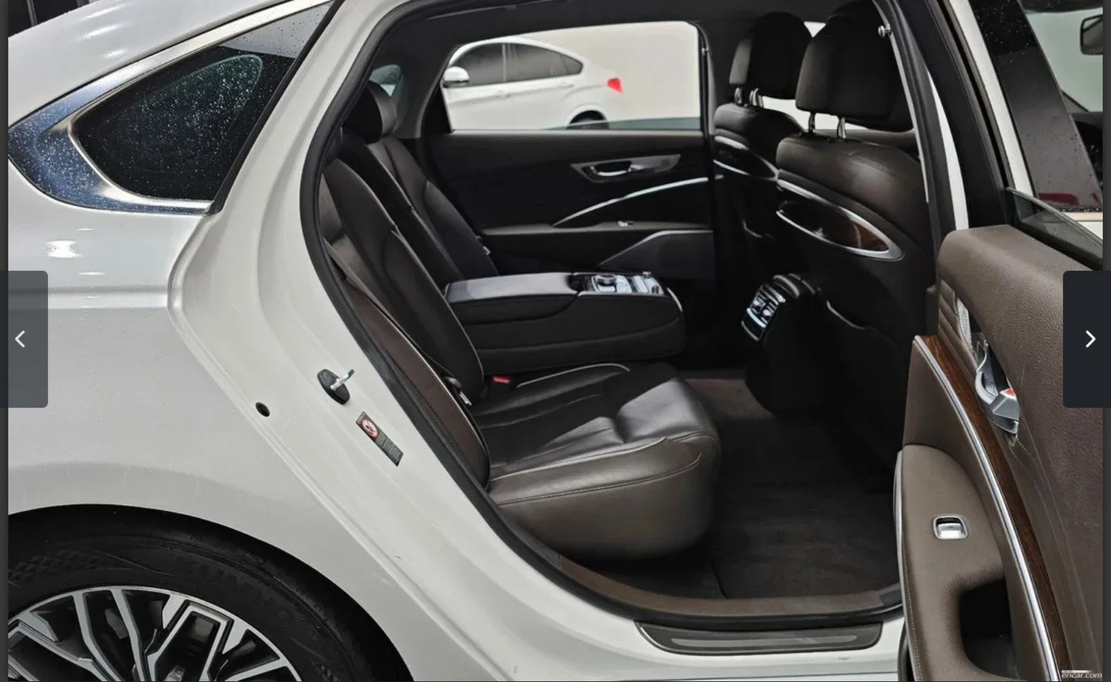 Kia K9 3.8 GDI AWD, снимка 13 - Автомобили и джипове - 54802236