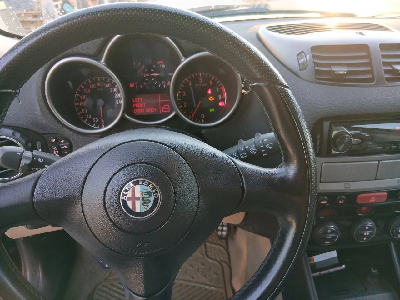 Alfa Romeo 147, снимка 2 - Автомобили и джипове - 54986512
