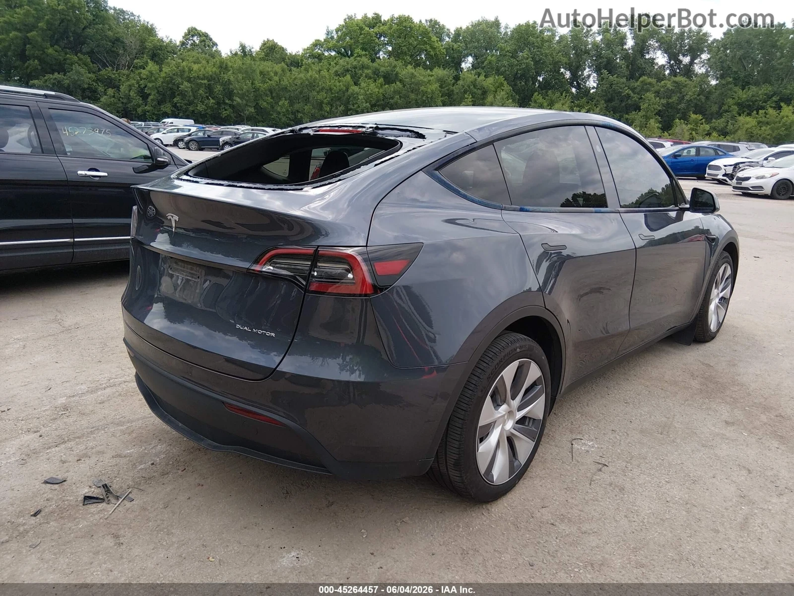 Tesla Model Y Long Range Dual Motor All-wheel Drive* Цена до БГ, снимка 4 - Автомобили и джипове - 55146348