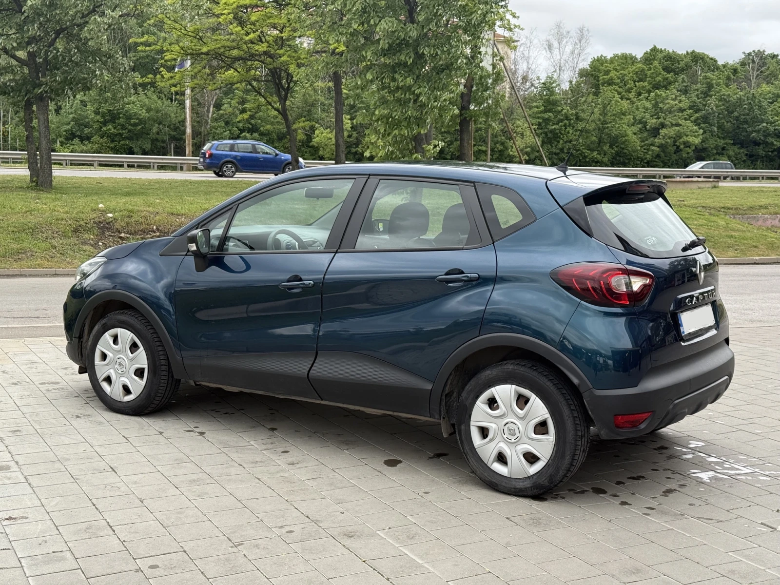 Renault Captur 1.5 dCi, снимка 10 - Автомобили и джипове - 55191499