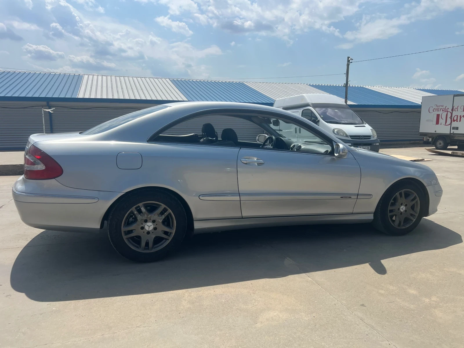 Mercedes-Benz CLK 270 CDI , снимка 6 - Автомобили и джипове - 55654387