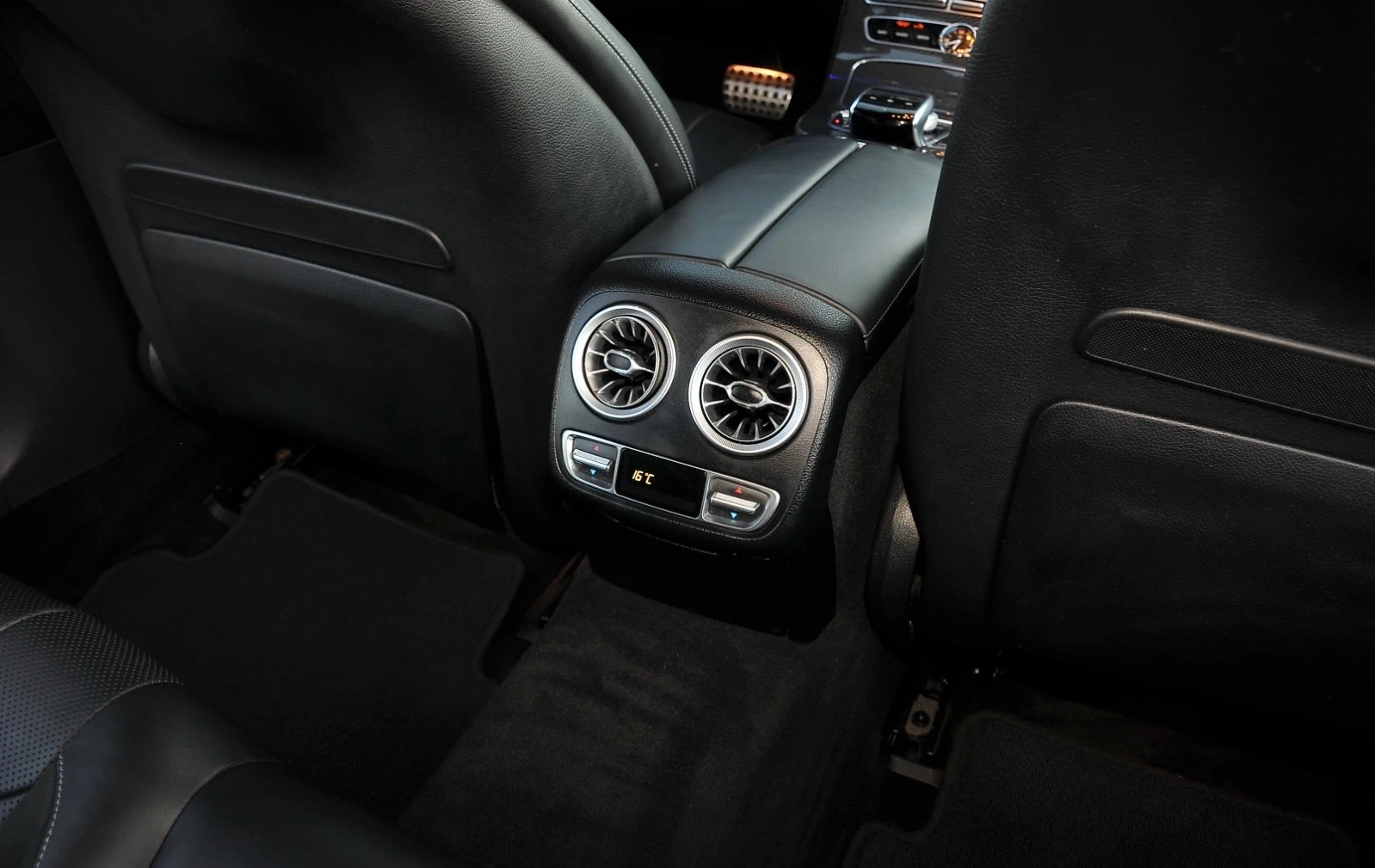 Mercedes-Benz CLS 53 AMG 4Matic+ , снимка 8 - Автомобили и джипове - 55886995