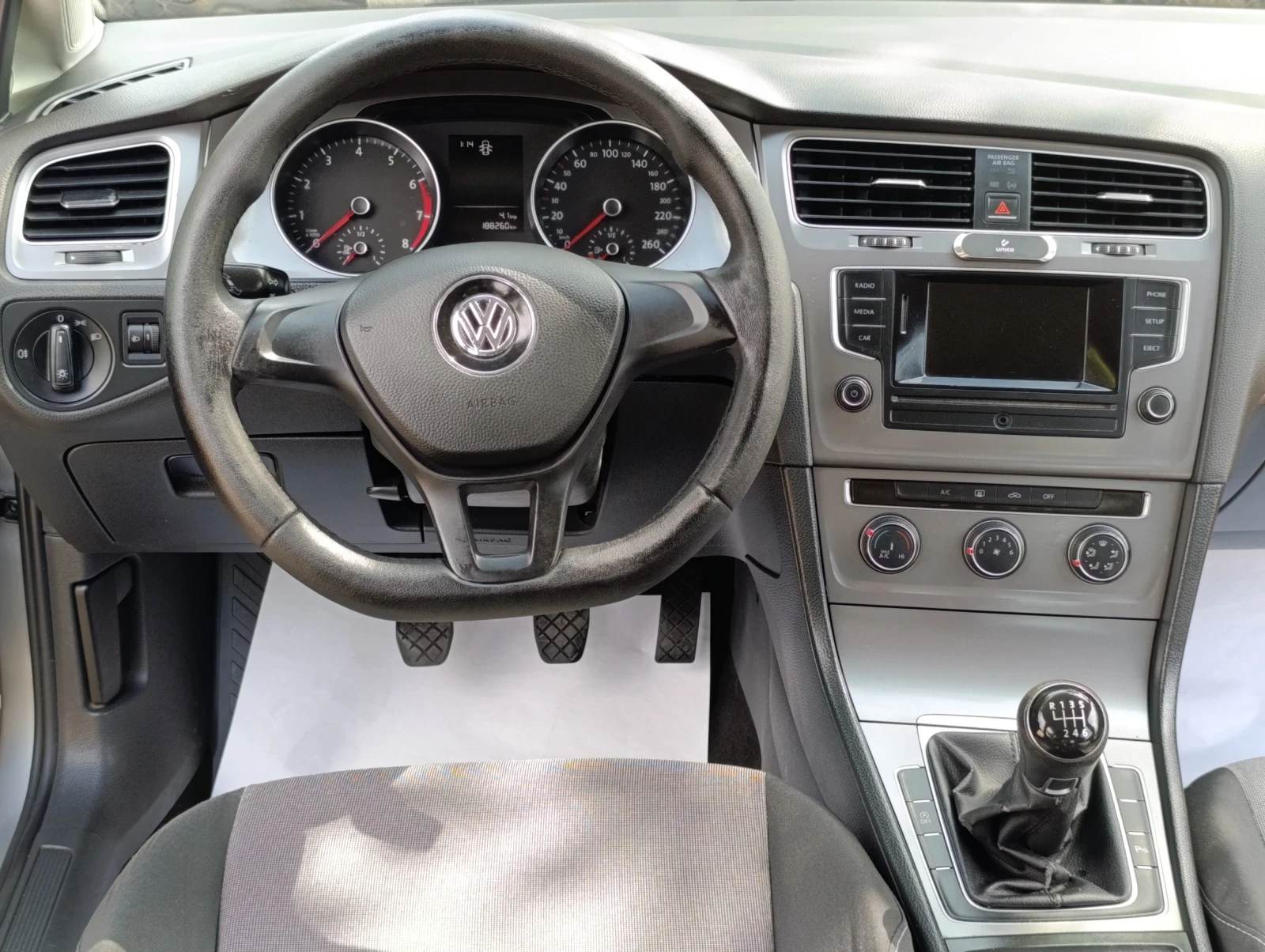 VW Golf  BENZIN, снимка 14 - Автомобили и джипове - 55949734