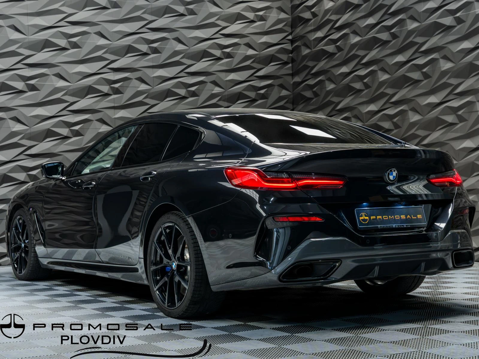 BMW 840 D* XDRIVE* M-PACK* H&K* 360* HUD* SOFTCLOSE* , снимка 3 - Автомобили и джипове - 55995584