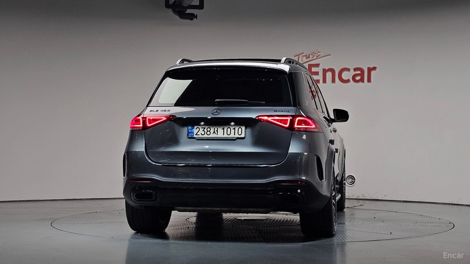 Mercedes-Benz GLE 450 AMG Line| BLACK WOOD| AIR| 360| VENTED S| HUD, снимка 3 - Автомобили и джипове - 56136871