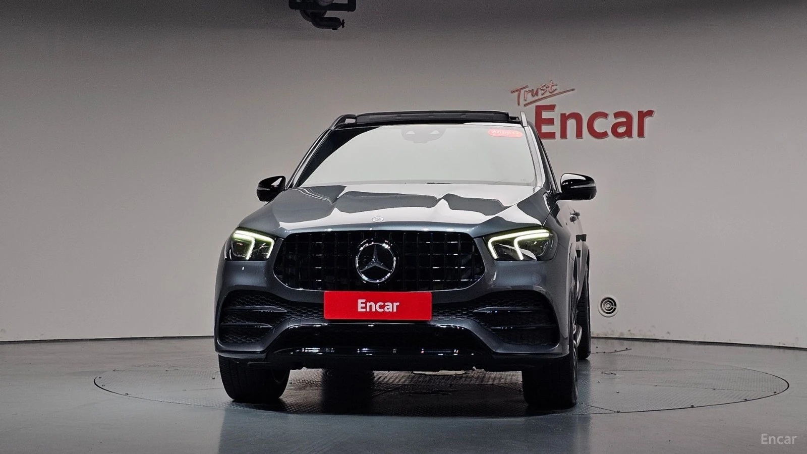 Mercedes-Benz GLE 450 AMG Line| BLACK WOOD| AIR| 360| VENTED S| HUD, снимка 2 - Автомобили и джипове - 56136871