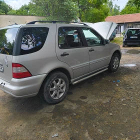  Mercedes-Benz ML 320