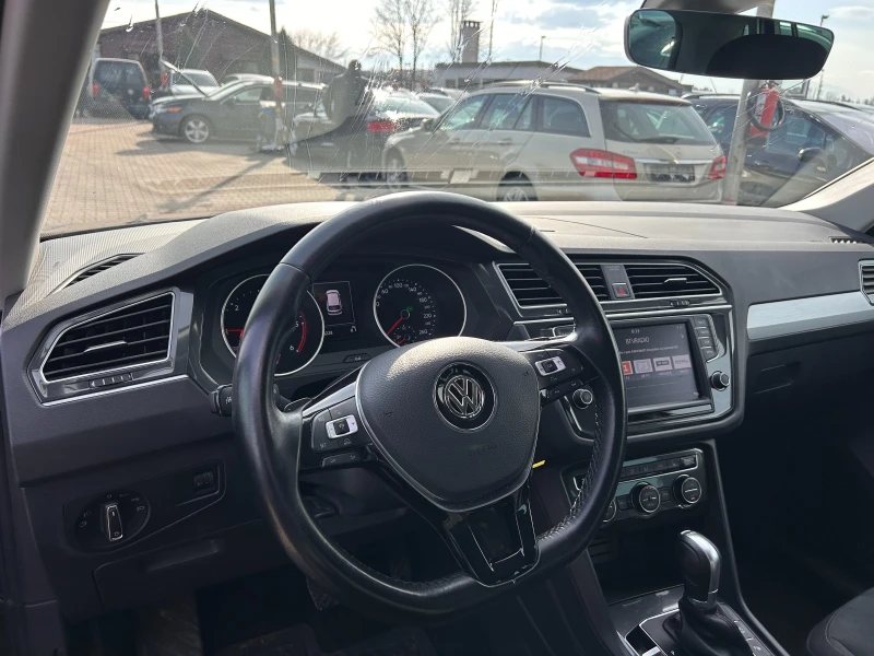 VW Tiguan 2.0TDI AVTOMAT/NAVI EURO 6, снимка 11 - Автомобили и джипове - 49131356