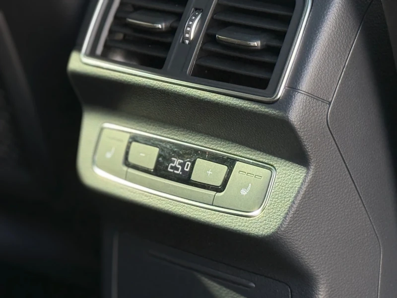 Audi SQ5 Швейцария, снимка 16 - Автомобили и джипове - 52191761