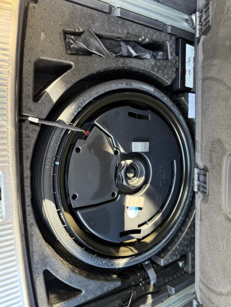 Audi SQ5 Швейцария, снимка 13 - Автомобили и джипове - 52191761