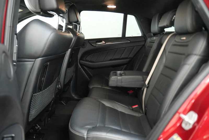 Mercedes-Benz GLE 63 S AMG Coupe 4Matic Exclusive Night Package, снимка 11 - Автомобили и джипове - 52706676