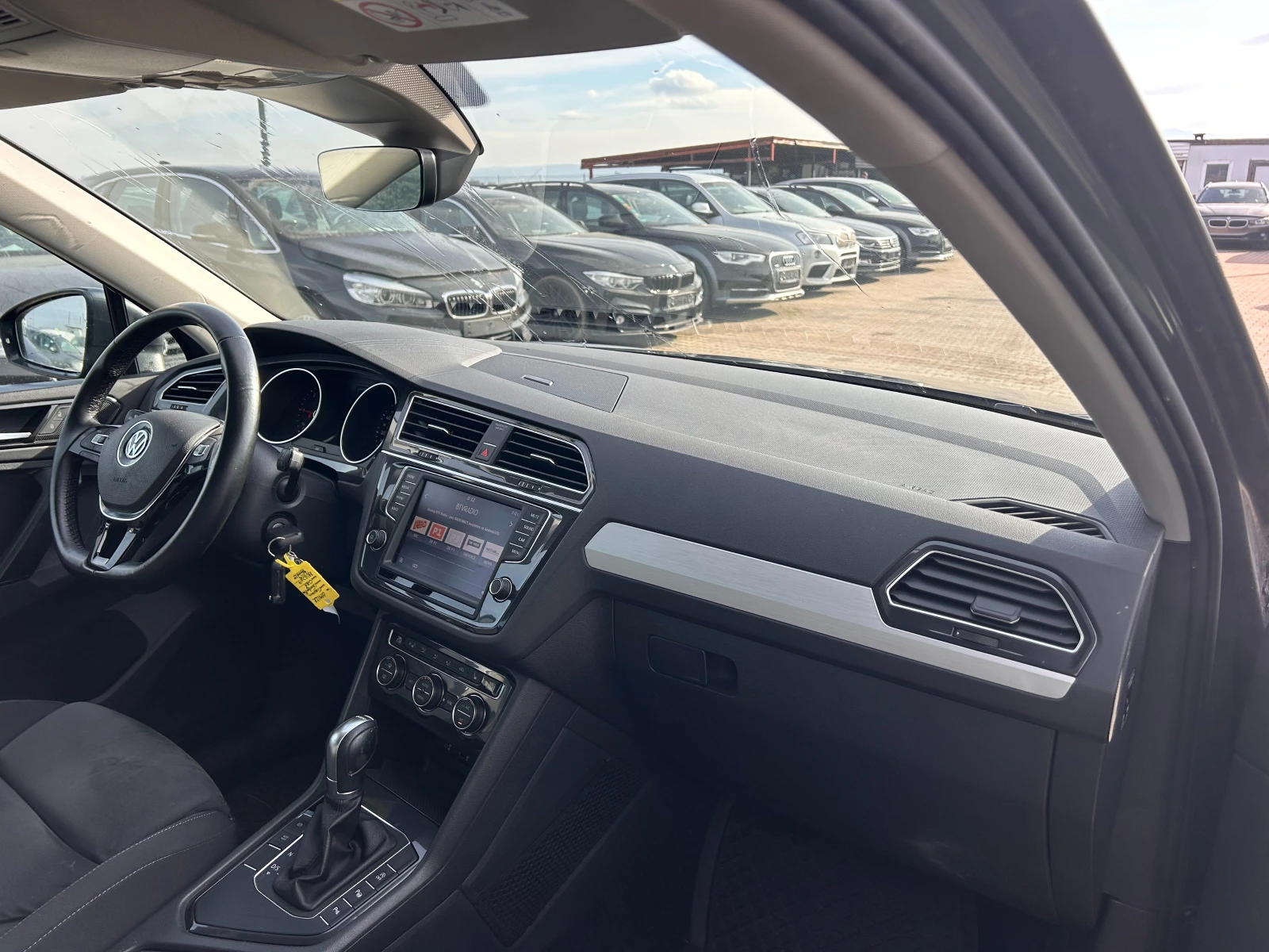 VW Tiguan 2.0TDI AVTOMAT/NAVI EURO 6 - изображение 10