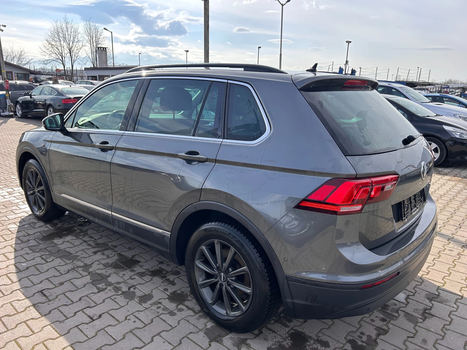 VW Tiguan 2.0TDI AVTOMAT/NAVI EURO 6 - изображение 8