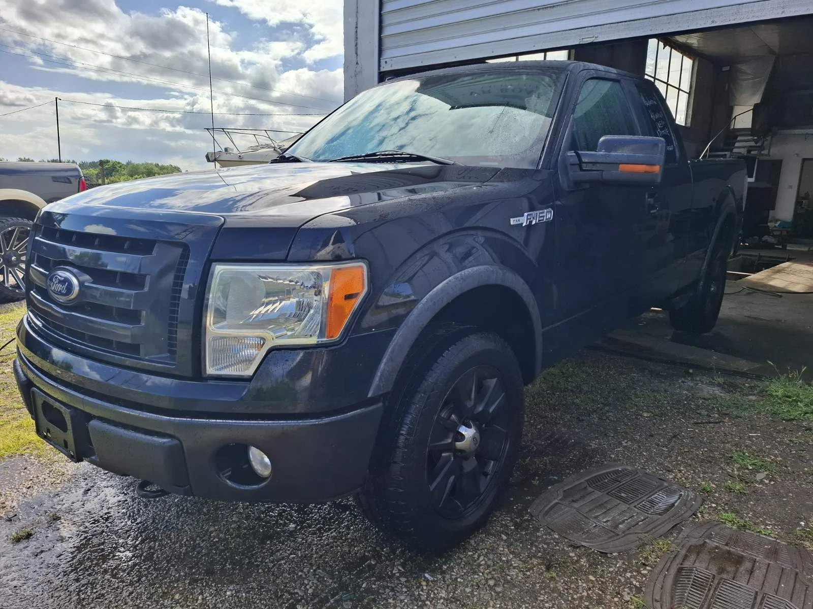 Ford F150 5, 4i V8 - изображение 2