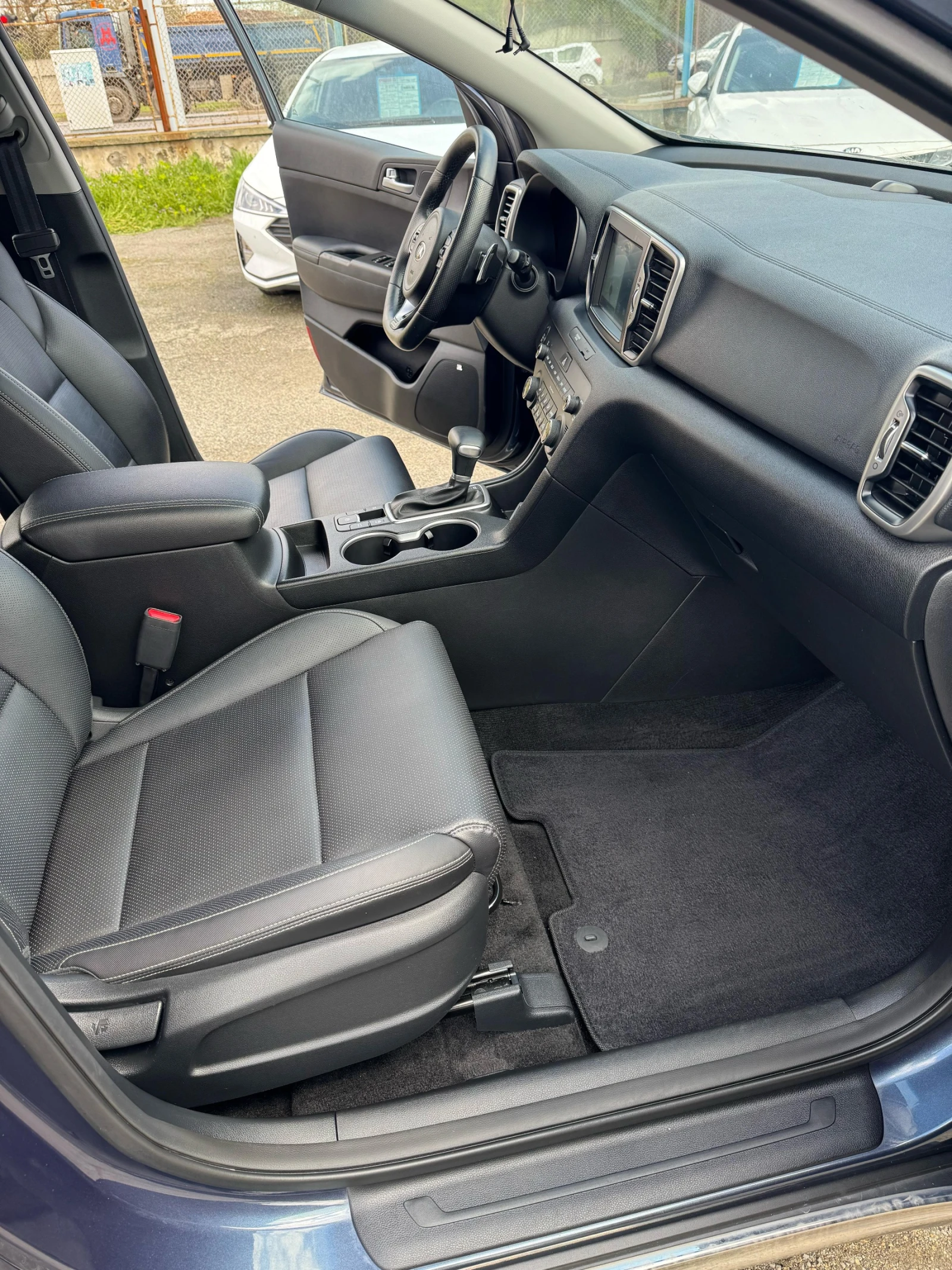 Kia Sportage 1.7 CRDI - изображение 10