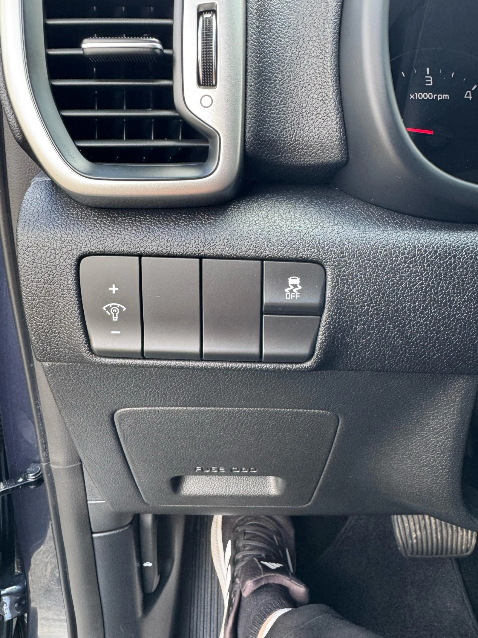 Kia Sportage 1.7 CRDI - изображение 9
