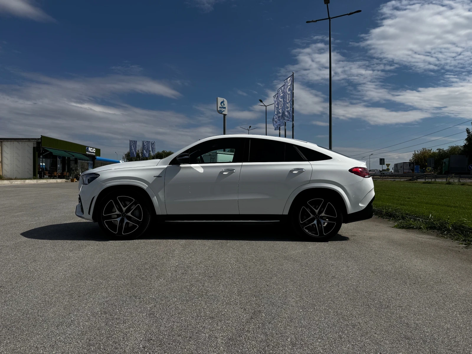 Mercedes-Benz GLE 53 4MATIC AMG COUPE FULL! - изображение 3