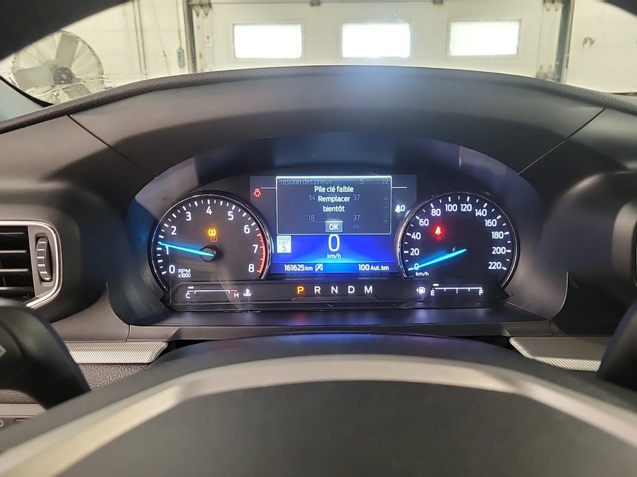 Ford Explorer * АВТО КРЕДИТ* ЦЕНА ДО БГ * СЕРВИЗНА ИСТОРИЯ *  - изображение 10