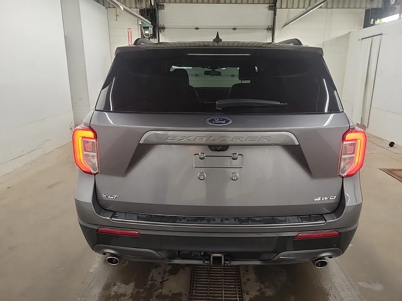 Ford Explorer * АВТО КРЕДИТ* ЦЕНА ДО БГ * СЕРВИЗНА ИСТОРИЯ *  - изображение 5