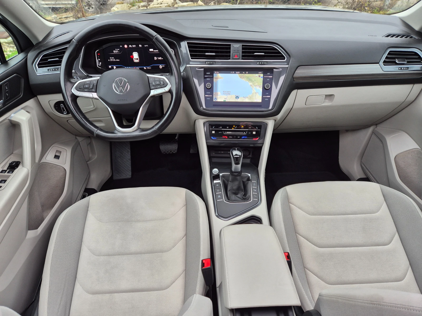 VW Tiguan ALLSPACE 2.0 TDI-PANORAMA-LED-PODGREV | Mobile.bg   8