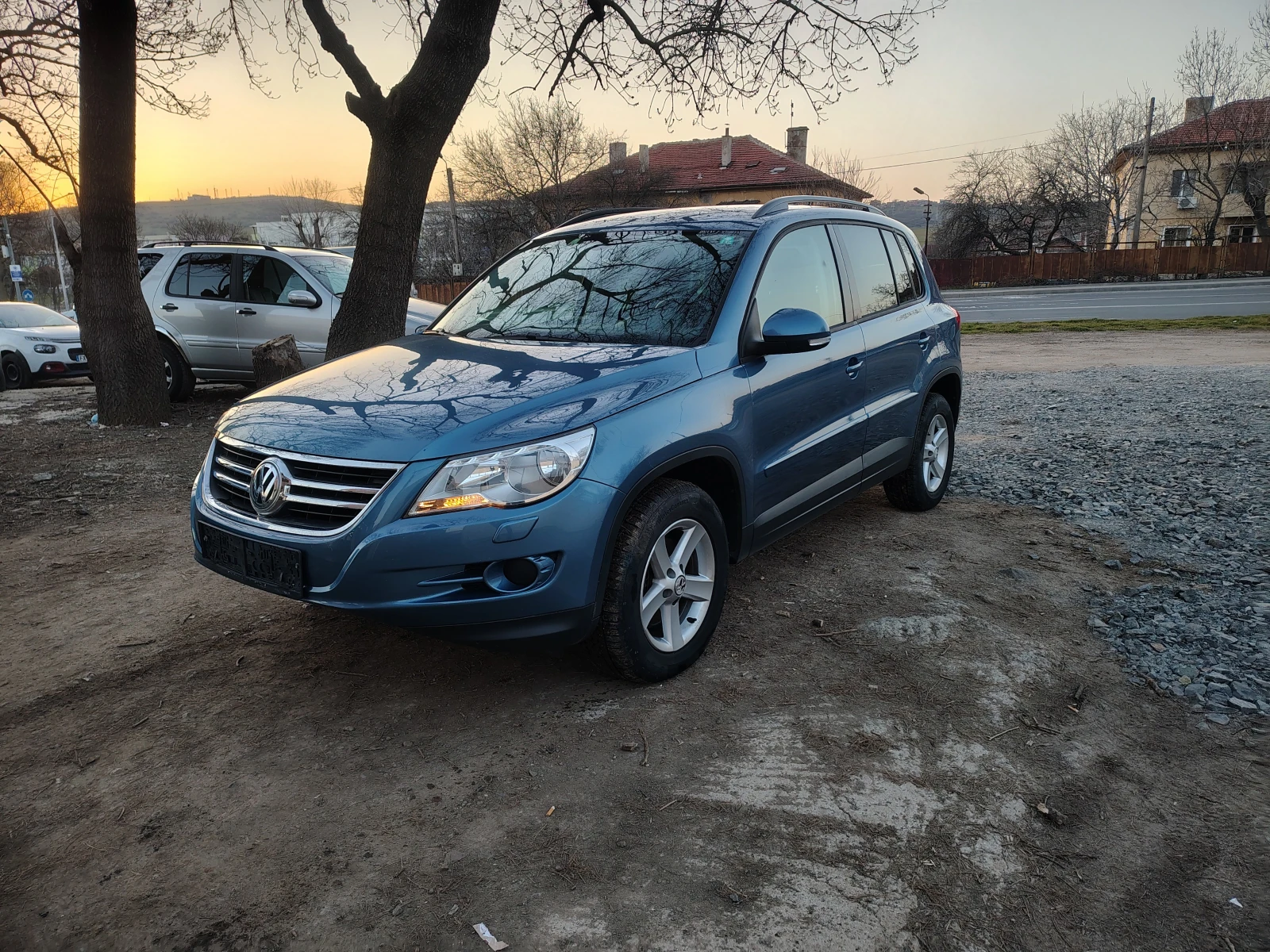 VW Tiguan, снимка 3 - Автомобили и джипове - 53871535