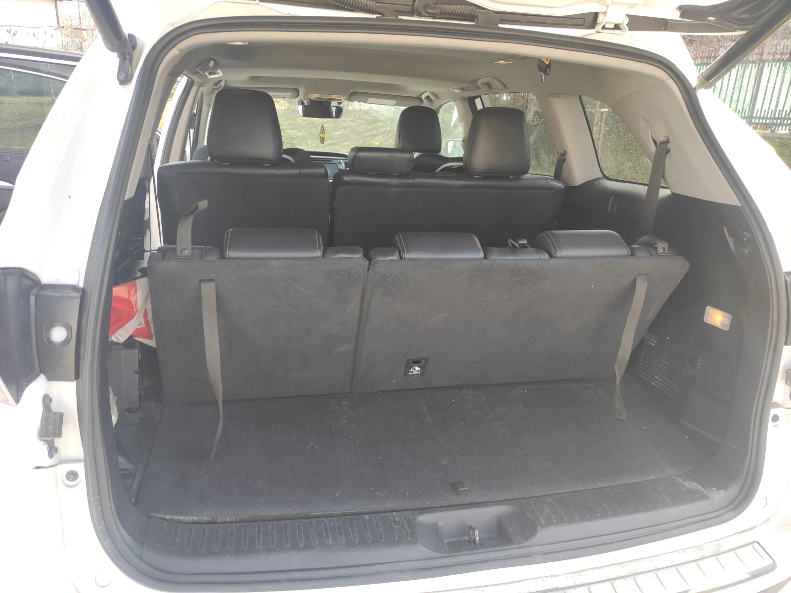 Toyota Highlander XLE 3.5 HYBRID HEV 7+ 1, снимка 8 - Автомобили и джипове - 53945744